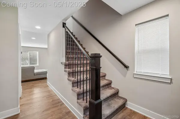 340 Dover RD, Waterfordchartertownship_oakland, MI 48328