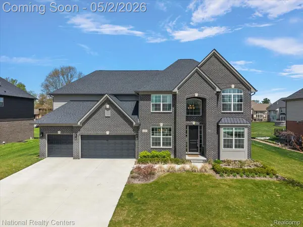 1283 Bloomingdale DR, Troycity_oakland, MI 48085