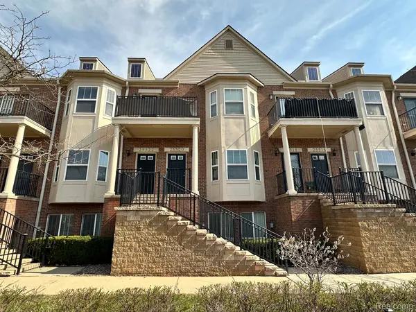 25520 PORTICO LN, Novicity_oakland, MI 48375