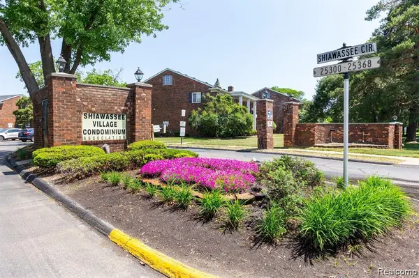 25316 Shiawassee CIR #203, Southfieldcity_oakland, MI 48033