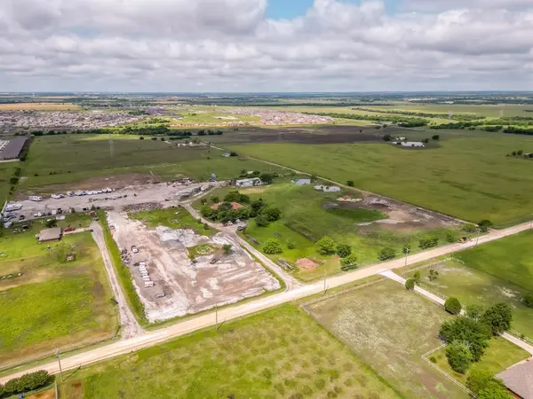 2661 V V Jones Road, Venus, TX 76084