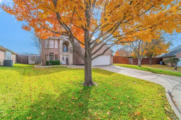 9 Losana Court, Mansfield, TX 76063