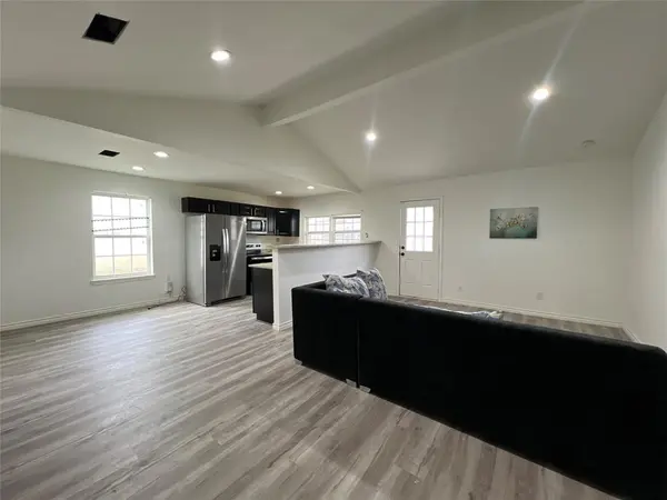 1009 Dawnview Street, Arlington, TX 76014