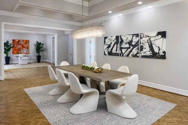 29 Saint Laurent Place, Dallas, TX 75225