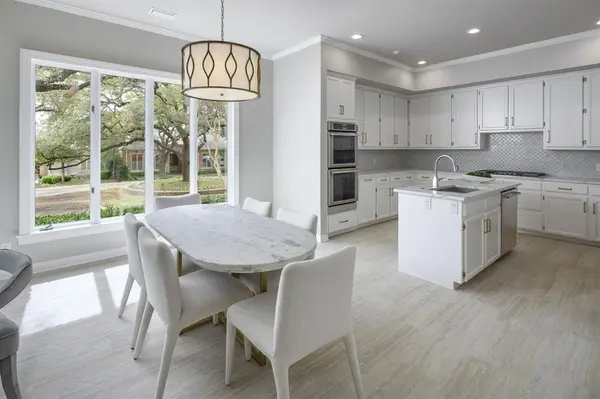 29 Saint Laurent Place, Dallas, TX 75225