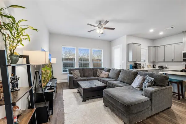 620 Hutchinson Lane, Lewisville, TX 75077