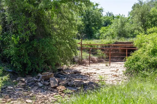 91 Acres Co Rd 370, Carbon, TX 76435