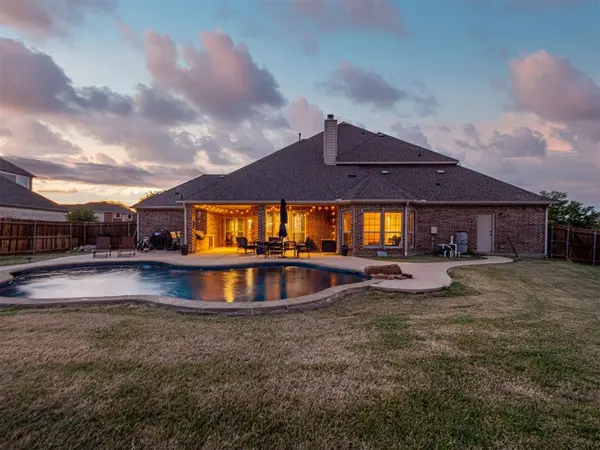 4606 Waterford Glen Drive, Mansfield, TX 76063