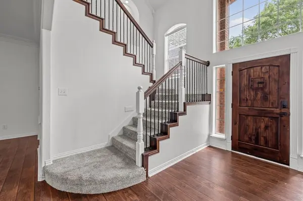 2 Treewood Court, Mansfield, TX 76063