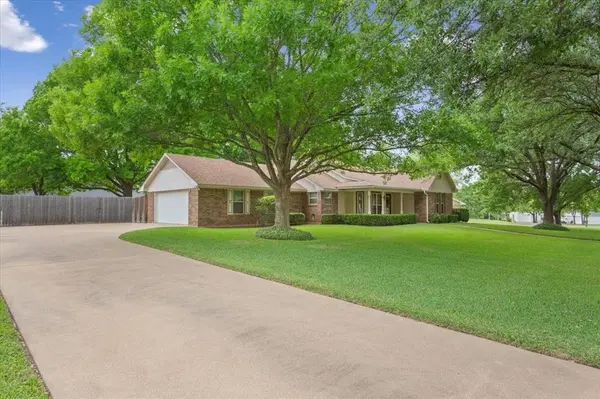 512 Dal Paso Drive, Robinson, TX 76706