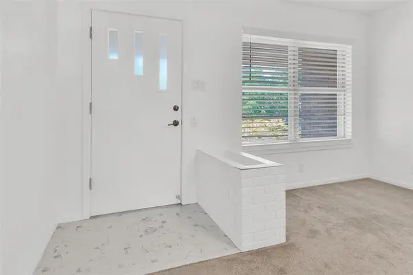 2711 W Morton Street, Denison, TX 75020