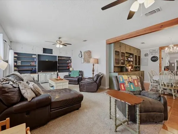 723 S Dixon Street, Gainesville, TX 76240