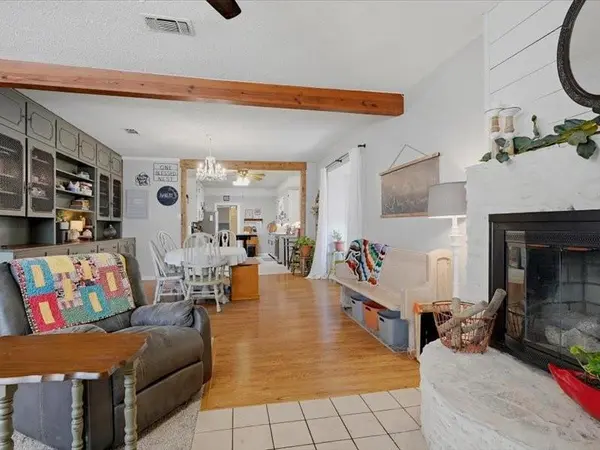 723 S Dixon Street, Gainesville, TX 76240