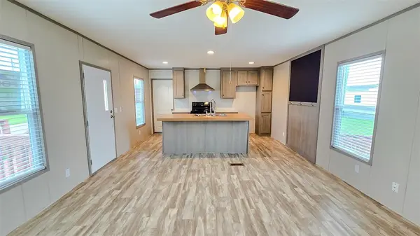 3803 Highway 180 E #26, Mineral Wells, TX 76067