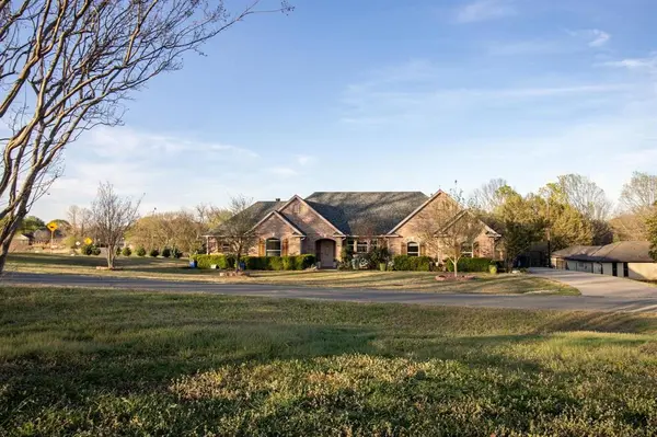 5221 Playa Drive, Sherman, TX 75090