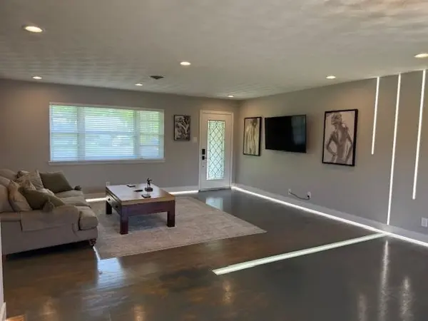 436 Degan Avenue, Lewisville, TX 75057