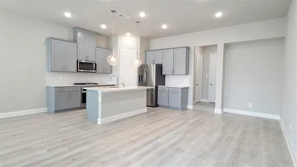 12976 Rockham Lane, Farmers Branch, TX 75234