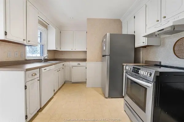 120 Churchill Street, Chatham, ON N7L 3T5