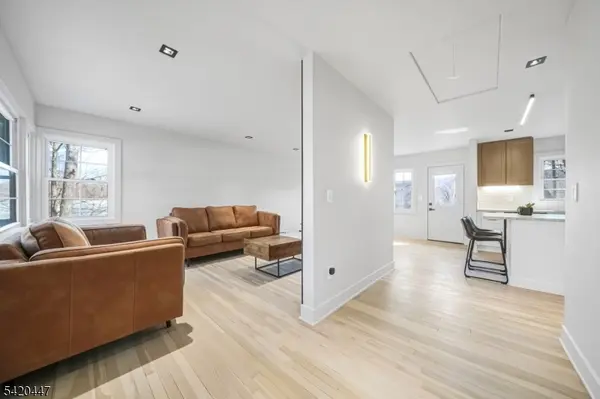 132 Upper High Crest Dr, West Milford Twp., NJ 07480