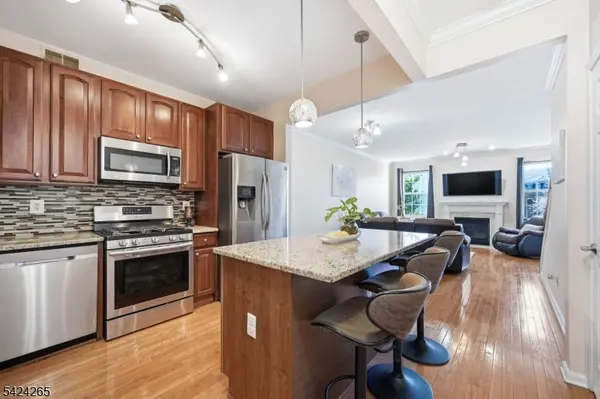 424 Hartford Dr, Nutley Twp., NJ 07110