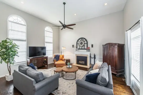 5 Crestview Ln, Sparta Twp., NJ 07871