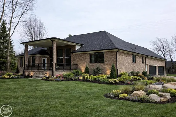 880 Hemlock DR, Addisontownship_oakland, MI 48370