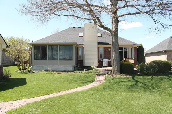 51392 Nicolette RD, Chesterfieldtownship_macomb, MI 48047