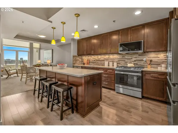 2445 NW WESTOVER RD #414, Portland, OR 97210