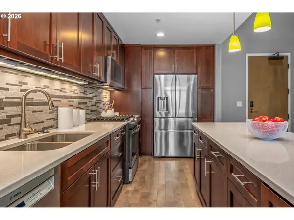 2445 NW WESTOVER RD #414, Portland, OR 97210