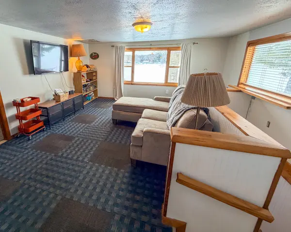 11816 Maywood DR NE, Algomatownship_kent, MI 49345