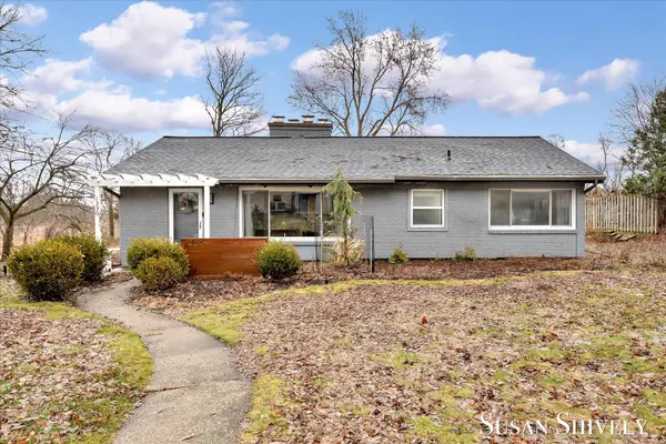 1330 Woodland AVE NW, Grandrapidscity_kent, MI 49504