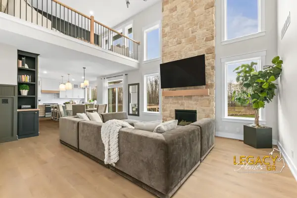 1923 Creekside DR SW, Byrontownship_kent, MI 49315