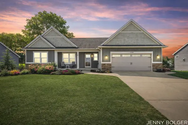 2286 Byron Shores DR SW, Byrontownship_kent, MI 49315