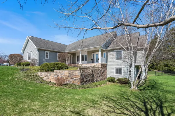 1970 Wellpoint CT NE, Adatownship_kent, MI 49301