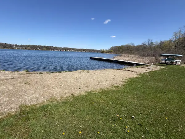 5264 Guernsey Lake RD, Hopetownship_barry, MI 49046