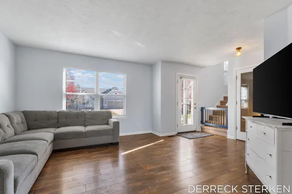 2749 Blue Stem DR, Zeelandchartertownship_ottawa, MI 49464