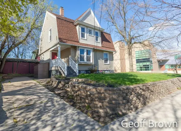 457 James AVE SE, Grandrapidscity_kent, MI 49503