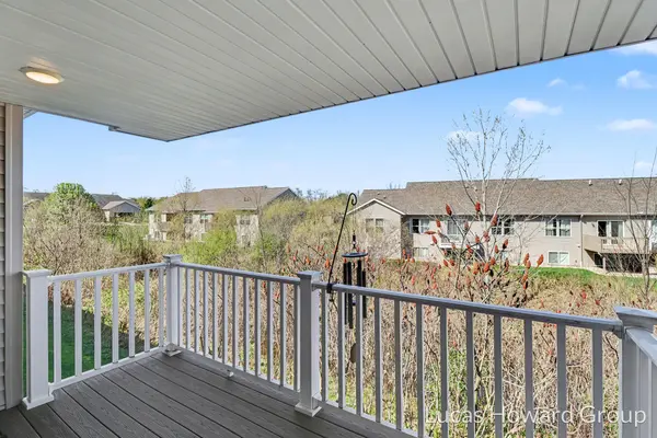 1249 S Village CIR, Oshtemochartertownship_kalamazoo, MI 49009