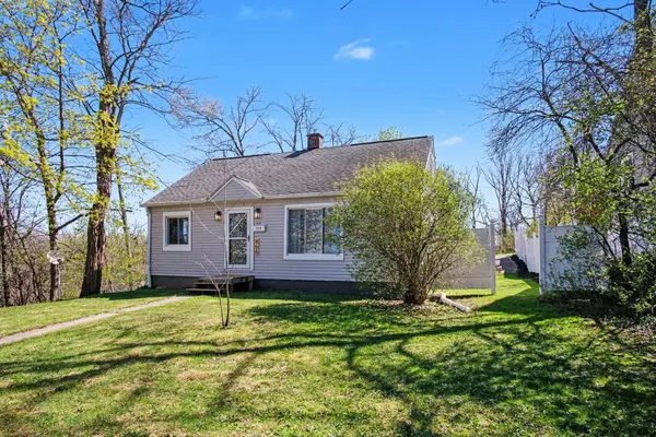 956 College AVE NE, Grandrapidscity_kent, MI 49503