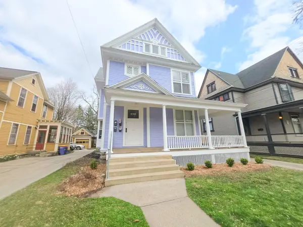 226 College AVE NE, Grandrapidscity_kent, MI 49503