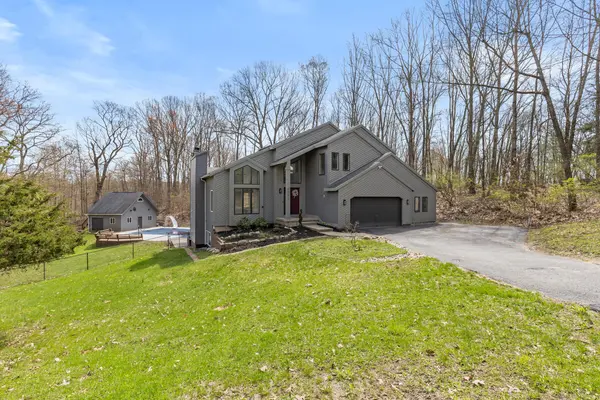 7721 Sun Quest Ridge DR NE, Ada Twp, MI 49301