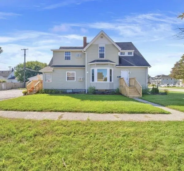 1732 10th AVE, Porthuronchartertownship_stclair, MI 48060