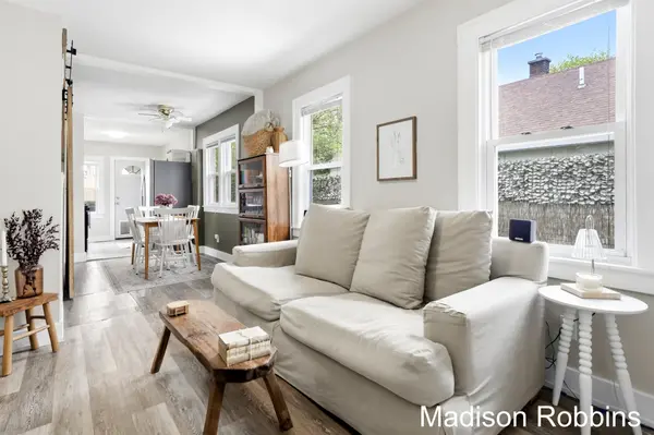 142 Meerse ST SE, Grandrapidscity_kent, MI 49507