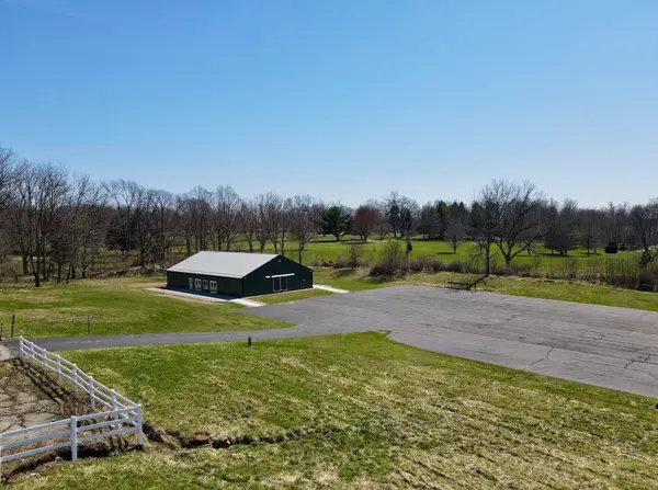 988 E State ST, Cassopolisvillage_cass, MI 49031