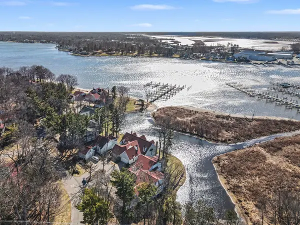 16840 Landing DR, Ferrysburgcity_ottawa, MI 49456