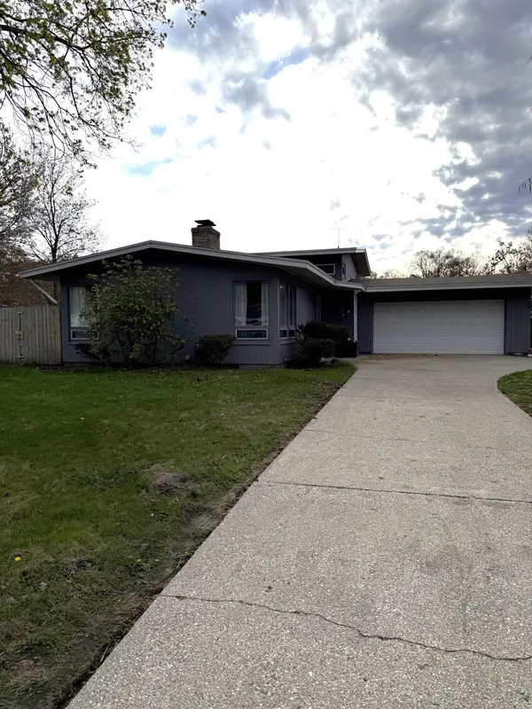 2059 Garland DR, Nortonshorescity_muskegon, MI 49441