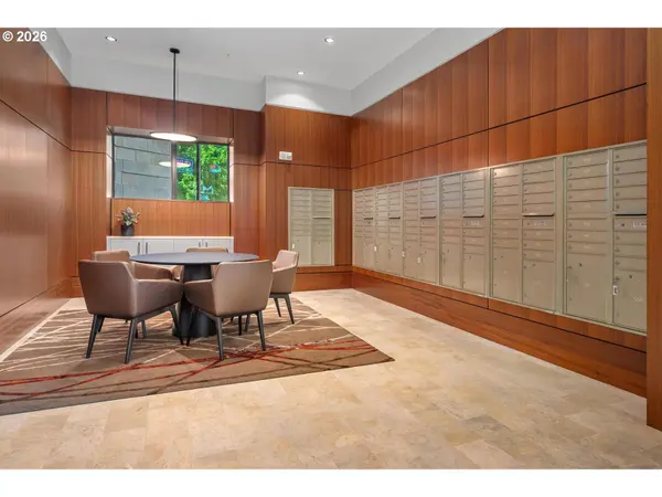 2351 NW WESTOVER RD #608, Portland, OR 97210