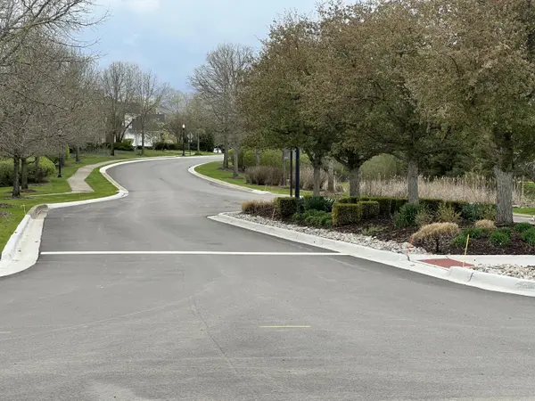 7727 Bay Tree DR, Ypsilantichartertownship_washtenaw, MI 48197