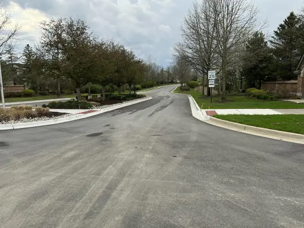 7727 Bay Tree DR, Ypsilantichartertownship_washtenaw, MI 48197