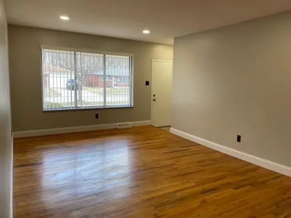 33633 Swan DR, Sterlingheightscity_macomb, MI 48312